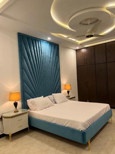 The Gateway islamabad – Islamabad, OH