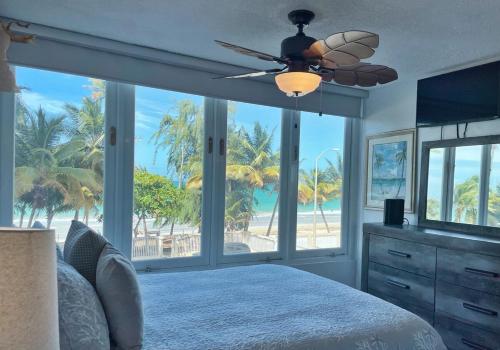 Beachfront Ocean View Studio, Isla Verde Beach apts