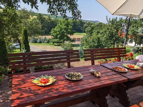 Food and beverages, Zemplen Cottage (breakfast&Tokaj wine tour) in Abaújszántó