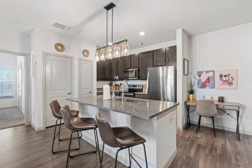 Charming 2BR Oasis only 5mi to DWTN in Austin, USA