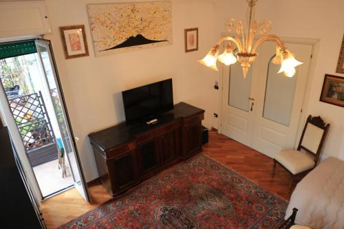 Bernadette – Naples, 
