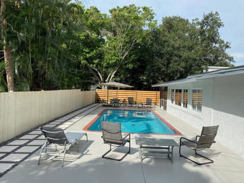 منظر, Sarasota Calm and Sunny in Indian Beach-Sapphire Shores