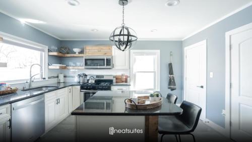Elegant Williamstown Home 5 minutes to Ark in Dry Ridge, USA