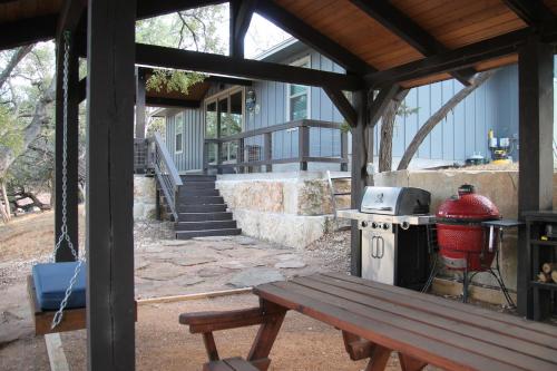 Longview Cabin thumb 4