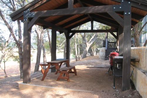 Longview Cabin detail