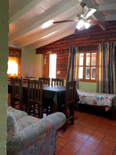 1 double bed, 4 twin beds