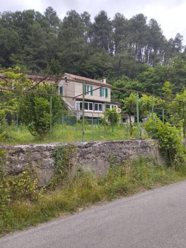 Maison au bord de la rivière - Location saisonnière - Peyremale