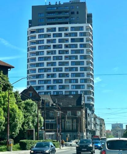 Schanz - quietly oriented - private parking - balcony, Bratislava (fotografie 2)