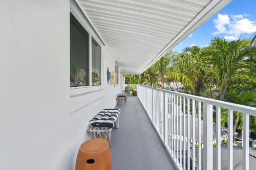 Balcony/terrace, Sunshine shores boutique apartments in Palm Beach (FL)
