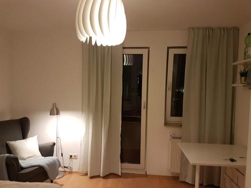Schnuckeliges 1-Zi Studio mit Balkon in Ubahn-Nähe, Nürnberg (photo 5)