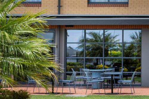 Restaurant, Mercure Sydney Blacktown in Blacktown