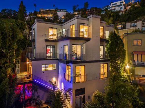 Hollywood Hills Chateau Marmont Villa in Los Angeles, USA