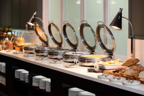 Restaurant, Mercure Sydney Macquarie Park in Ryde