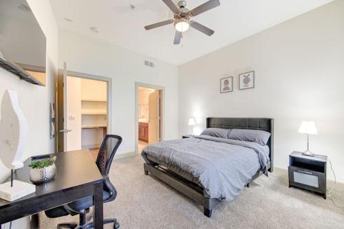 Chic 1Br Near NRG With Pool WiFi FreeParking in Houston, USA