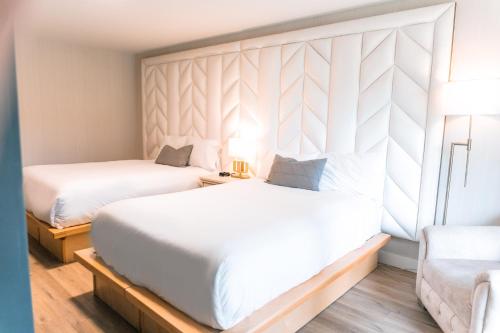 2 double beds
