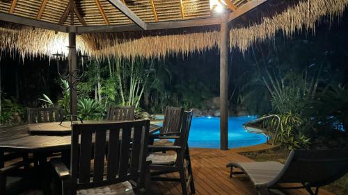 สระว่ายน้ำ, Paperbark Retreat in เมืองคูก