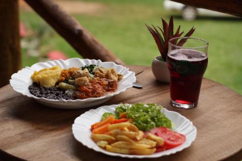 Restorāns, Pousada, Camping e Restaurante do Sô Ito (Pousada, Camping e Restaurante do So Ito) in Santa Rita De Žakutinga
