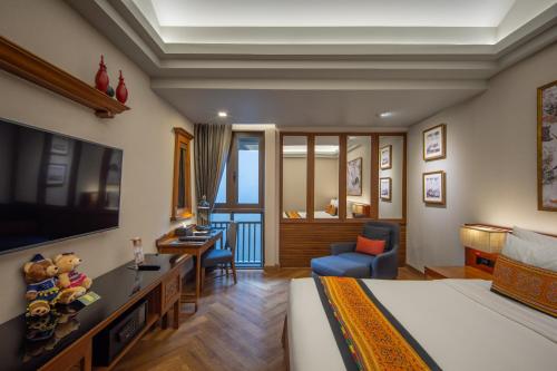 room detail thumbnail 1