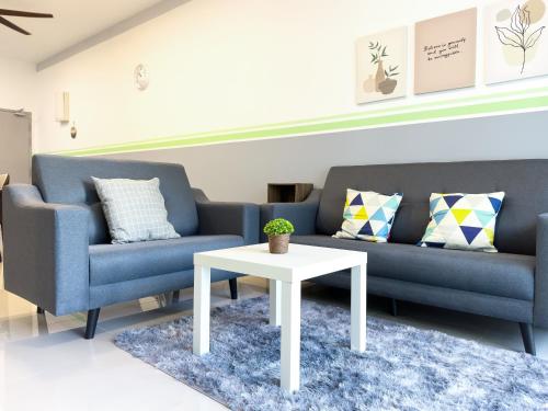 Cozy 2-bed retreat - F&B Mart - Chan Sow Lin, Kuala Lumpur (photo 10)