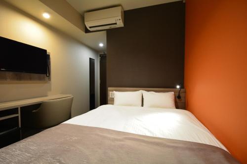 Double Room image 9