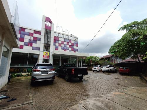 Exterior view, Urbanview Hotel B Liv Kendari by RedDoorz near RM Kampoeng Empang