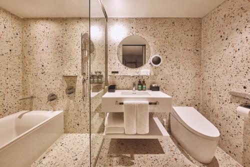 room detail thumbnail 1