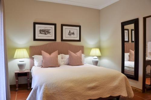 African Hills Safari Lodge & Spa - Tap to explore photos