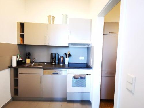 SC 07 by ROCKCHAIR Apartments l SUPERHOST Status l 2,5 Bedrooms Boxspringbeds Balcony Elevator welcomes you!, Berlin (zdjęcie 3)