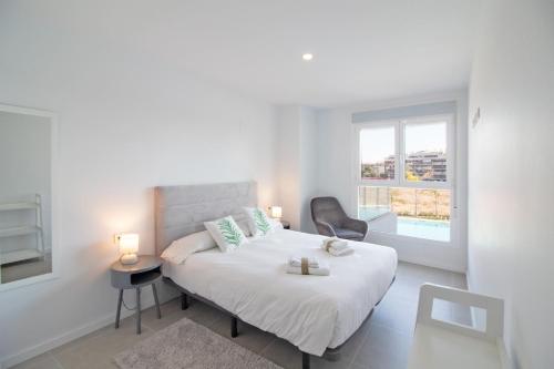 Global Vacacional, Apartamento para 5 personas con terraza y vistas a la piscina, Canet de Berenguer (fotografie 6)