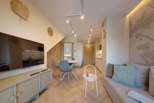 Beżowy Apartament Sun Seasons 24 w Szklarskiej Porębie z Wanną by Noclegi Renters, Шклярска-Поремба (фото 7)