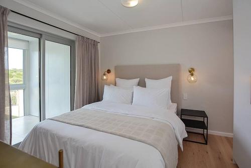 Monte Carlo - Big Bay Beach Club