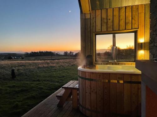 Балкон, Eco-Lodge with hottub sea view Charleton Estate in Колінсберг