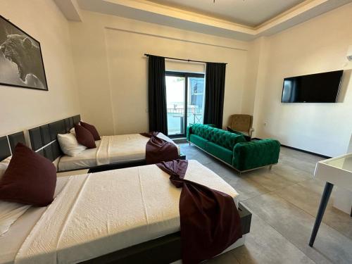 Deluxe Double or Twin Room with Balcony