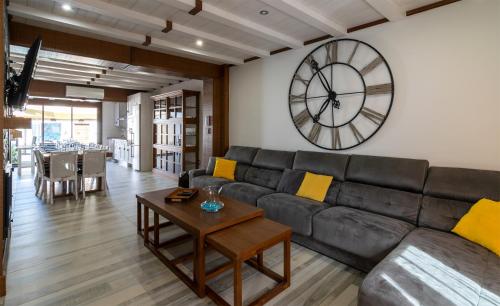 La Casa de Felisin muy cerca de Puy Du Fou in Toledo Station