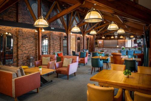 Middletons - image 11