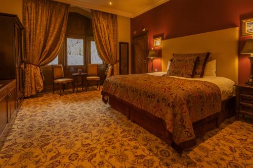 Lough Rynn Castle - image 7