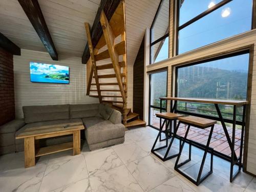 外部景觀, ODNi in 格雷賓尼夫村