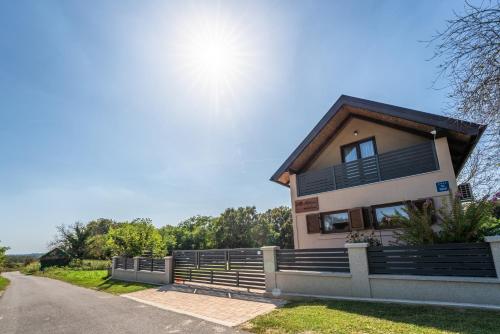 Exterior view, Holiday home Villa Antique in Bjelovar