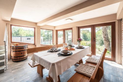 Food and beverages, Holiday home Villa Antique in Bjelovar