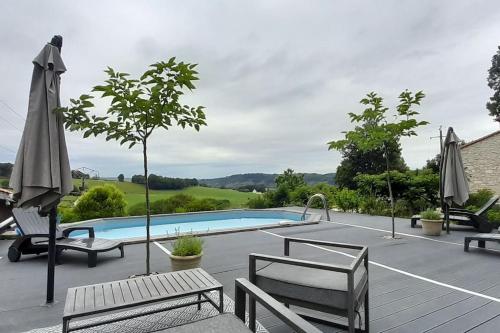 Villa avec piscine chauffée Périgord Dordogne