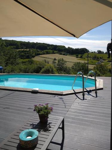 Villa avec piscine chauffée Périgord Dordogne