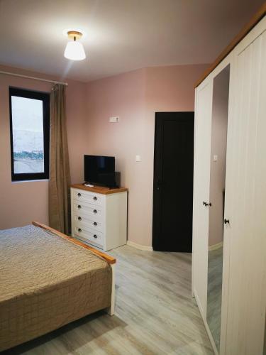 Youtopia Riverside Youtopia Riverside