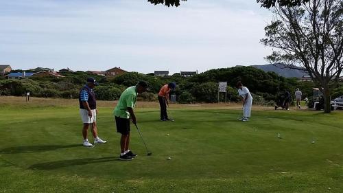 Cast Away at Romansbaai - Salted Fynbos Staying