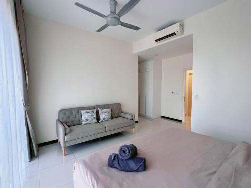 Spacious 6PX 3BR @ Icon City PJ, Near Sunway & Subang Spacious 6PX 3BR @ Icon City PJ, Near Sunway & Subang
