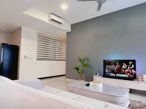 Spacious 6PX 3BR @ Icon City PJ, Near Sunway & Subang Spacious 6PX 3BR @ Icon City PJ, Near Sunway & Subang