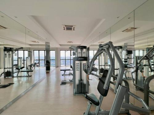 Spacious 6PX 3BR @ Icon City PJ, Near Sunway & Subang Spacious 6PX 3BR @ Icon City PJ, Near Sunway & Subang