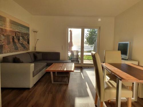One-Bedroom Apartment with Terrace