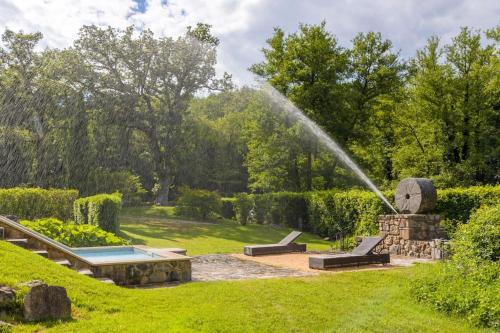 A Beautiful Tuscan Estate with Saline Pool