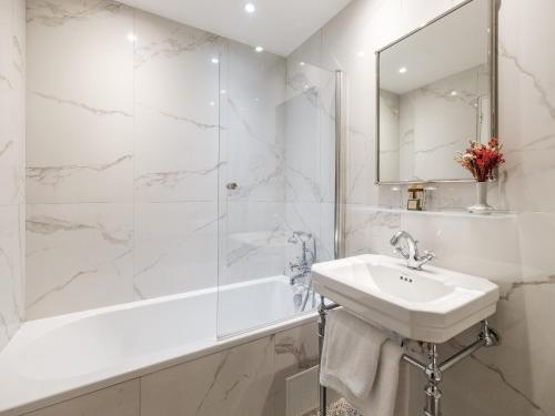 Hotel Minerve - image 6