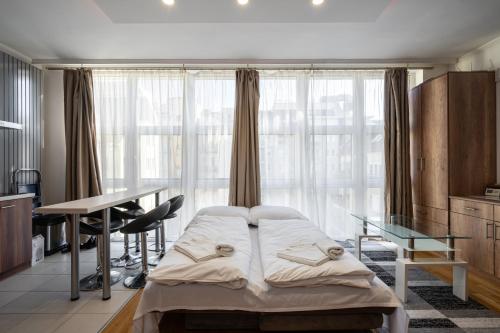 Eclipse Elegance Apartment, Budapest